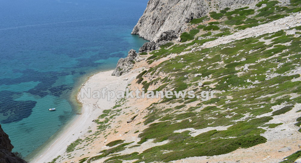 Δείτε για πρώτη φορά τι προκάλεσαν οι πλημμύρες στην παραλία του Αγίου Νικολάου στη Βαράσοβα.
