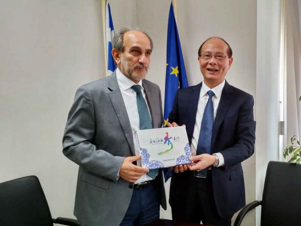 Αντιπροσωπεία από την Περιφέρεια Jiangxi της Κίνας επισκέφθηκε  τον Περιφερειάρχη Απόστολο Κατσιφάρα