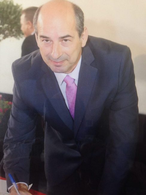 Η τύχη του χαμογέλασε ανήμερα στη γιορτή του και κέρδισε και το φλουρί