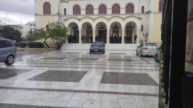 Το τελευταίο αντίο στην 35χρονη Αγρινιώτισσα εκπαιδευτικό (ΔΕΙΤΕ ΦΩΤΟ)