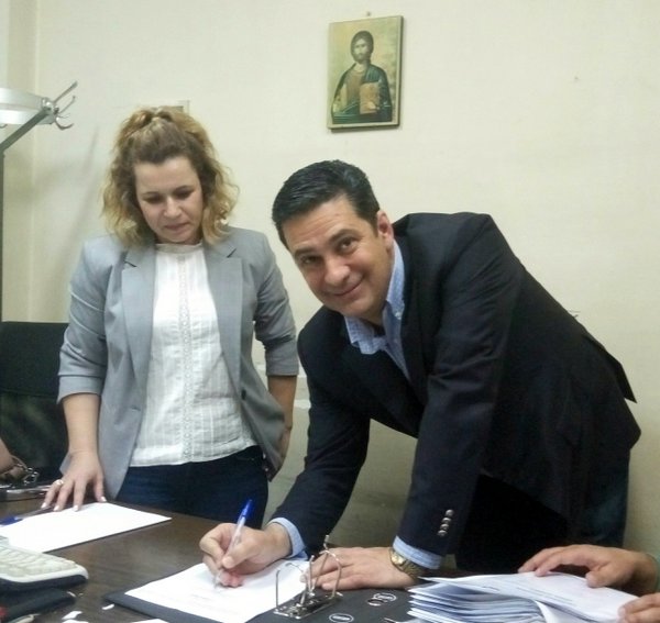 Ο Γ. Παπαναστασίου κατέθεσε το ψηφοδέλτιο του στο Πρωτοδικείο