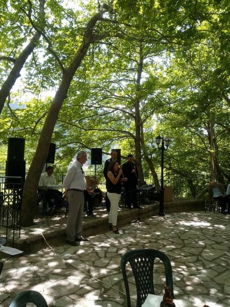Συγκινητική η περιοδεία της Κατερίνας Κιτσάκη στο Θέρμο και τη Κοκκινόβρυση