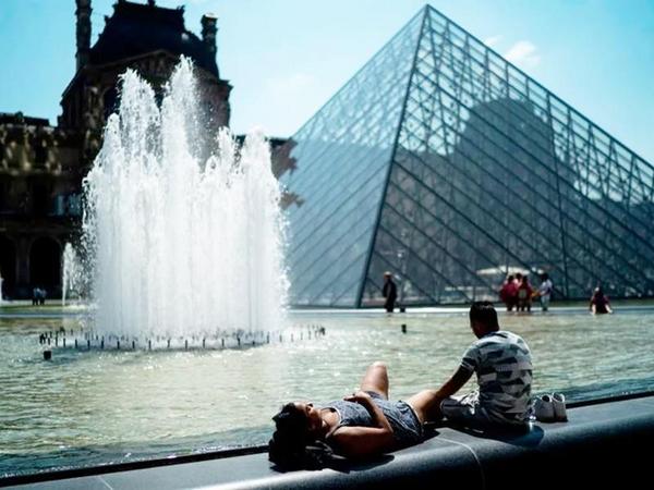 Σε συναγερμό η Ευρώπη λόγω καύσωνα- Ρεκόρ ζέστης στη Γερμανία