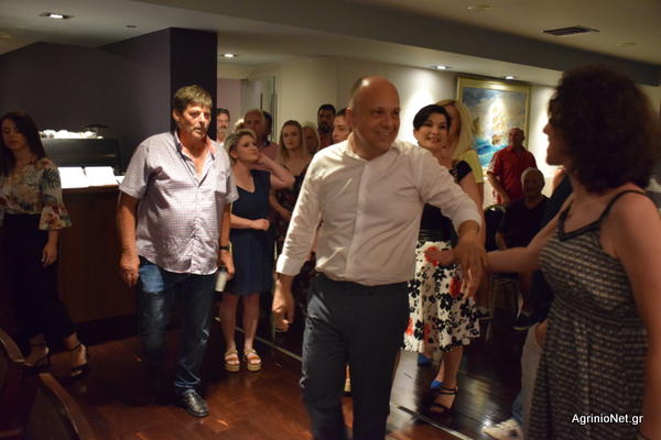 Η Ζανέτ Τσίπρα στη δυναμική συγκέντρωση νίκης του Σταύρου Καραγκούνη στο Αγρίνιο