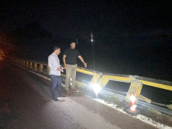 Νέο πλήγμα για την γέφυρα της Αβόρανης. Οδηγός έπεσε πάνω στο στηθαίο