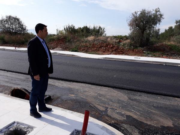 Έργα ασφαλτόστρωσης στην νοτιοανατολική είσοδο του Αγρινίου