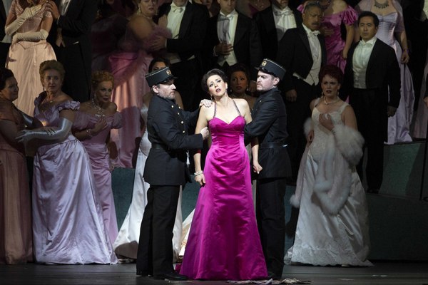 «Μανόν»  από την Metropolitan Opera