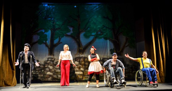 «Πιο Δυνατός κι από τον  Σούπερμαν», τελευταίες παραστάσεις