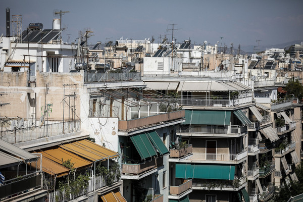 «Εξοικονομώ κατ’ οίκον»: Νέου τύπου πρόγραμμα στα σχέδιο του Υπουργείου Περιβάλλοντος