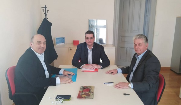 Συνάντηση εργασίας του Δημάρχου Ναυπακτίας κ. Βασίλη Γκίζα  με τον Πρόεδρο του Πράσινου Ταμείου κ. Στάθη Σταθόπουλο