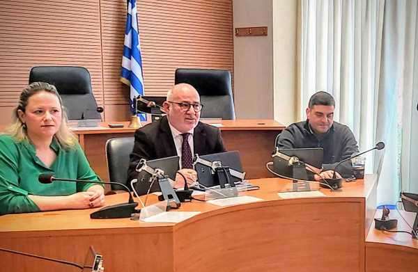 Ενημερωτική συνάντηση στην Περιφέρεια για την ανάρτηση αποφάσεων στο Κεντρικό Μητρώο Δημοσίων Συμβάσεων