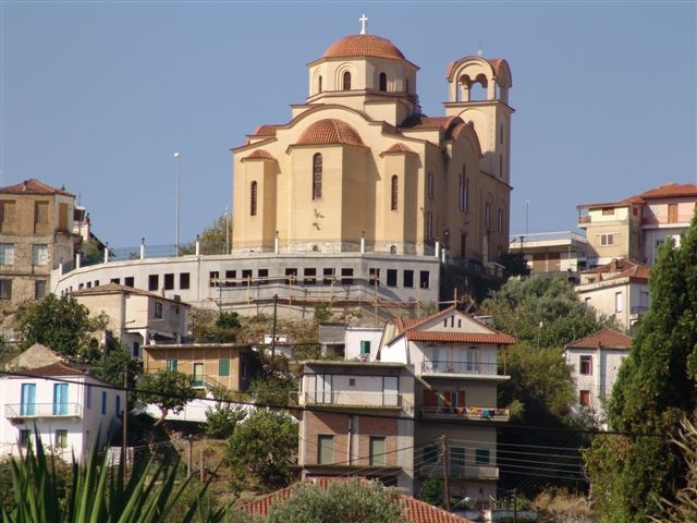 Κατούνα: Θωρακίζουν τα σπίτια τους και βάζουν κάμερες με συναγερμούς λόγω «Άγριλου»