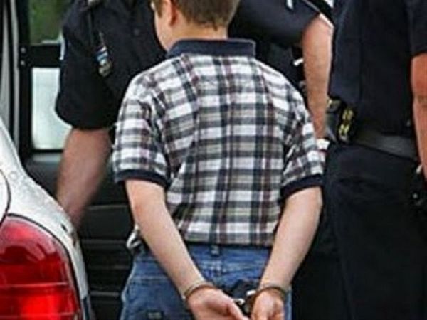 Νεάπολη Αγρινίου: 14χρονος μήνυσε 18χρονο για εκβιασμό! Νεάπολη Αγρινίου: 14χρονος μήνυσε 18χρονο για εκβιασμό!