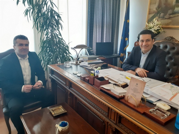 Δώρισαν 150  χειροποίητες προστατευτικές μάσκες στο δήμο Αγρινίου