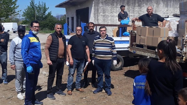 Διανομή τροφίμων και υγειονομικού υλικού
