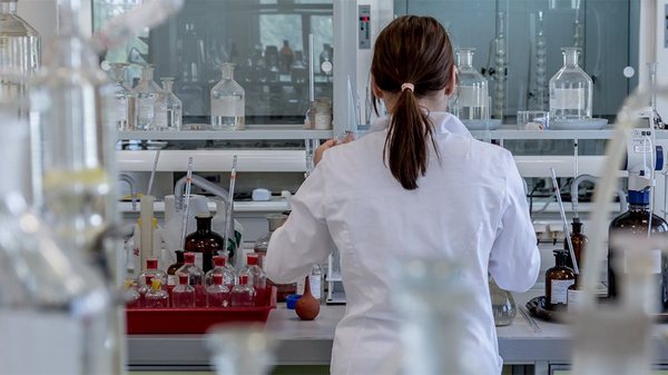 Εμβόλιο για κορωνοϊό: Ξεκινά από 1η Ιουνίου ο εμβολιασμός κατά του ιού στη χώρα μας