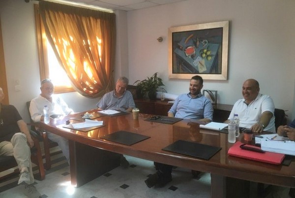 Συνάντηση εργασίας με τον Δήμαρχο Ναυπακτίας κ.Βασίλη Γκίζα  πραγματοποίησε στην Ναύπακτο ο Αντιπεριφερειάρχης κ.Θανάσης Μαυρομμάτης