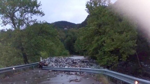 Κακοκαιρία: Σε Ναύπακτο, Αγρίνιο και Κέρκυρα οι μεγαλύτερες καταστροφές – Βίντεο και φωτογραφίες