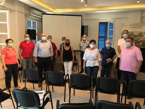 Ενημερωτική συνάντηση στη Ναύπακτο για τα μέτρα κατά του κορωνοϊού με πρωτοβουλία της Αντιπεριφερειάρχη ΠΕ Αιτωλοακαρνανίας Μαρίας Σαλμά