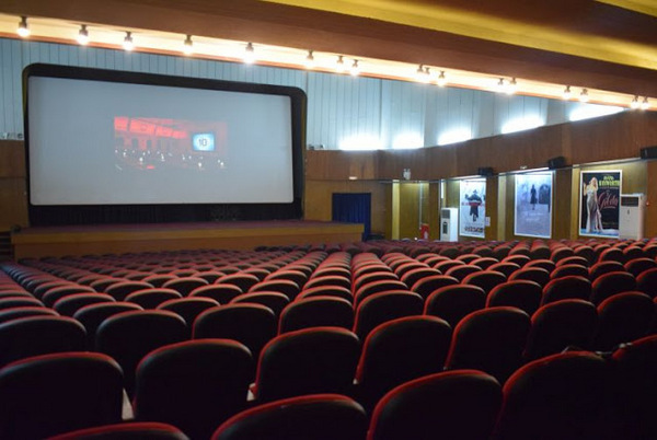 Ακόμη μία σεζόν ο Δημοτικός Κινηματογράφος ΄΄ΑΝΕΣΙΣ΄΄είναι έτοιμος να υποδεχτεί το κοινό του με επιλεγμένες ταινίες.