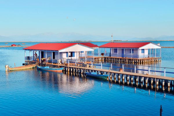 Έργα εξυγίανσης και αναβάθμισης λιμνοθάλασσας