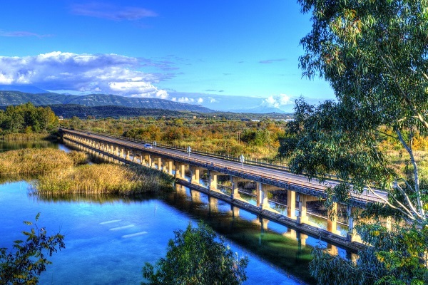 Αγρίνιο: Έχασε τη ζωή του 49χρονος που πήγε για ψαροτούφεκο στη Γέφυρα του Αχελώου