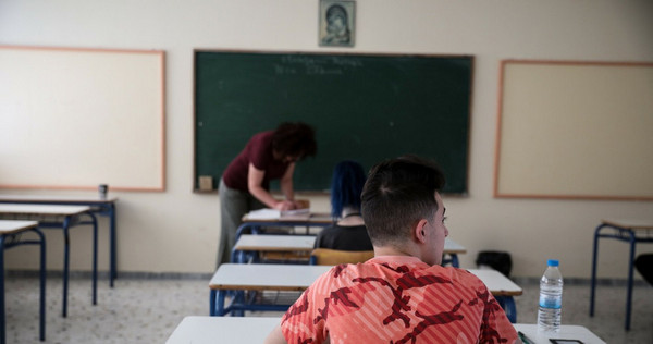 Ξεκινούν αύριο οι Πανελλαδικές Εξετάσεις: Με μάσκες και self test οι υποψήφιοι