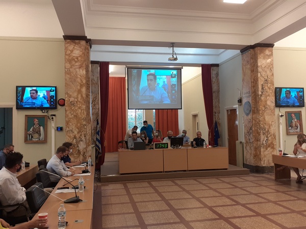 Από το “κορμί” του θα βγάλει 180 χιλ ο δήμος Αγρινίου για τις σχολικές καθαρίστριες