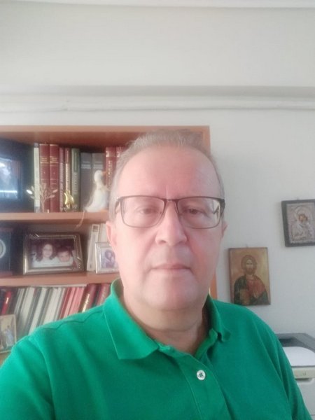 Φ. Κουτέρης παιδίατρος “Το εμβόλιο είναι ασφαλές για τα παιδιά”