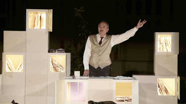 Πρεμιέρα της παράστασης «ΦΥΛΑΚΑΣ ΜΙΑΣ ΕΠΑΝΑΣΤΑΣΗΣ Γιάννης Βλαχογιάννης»