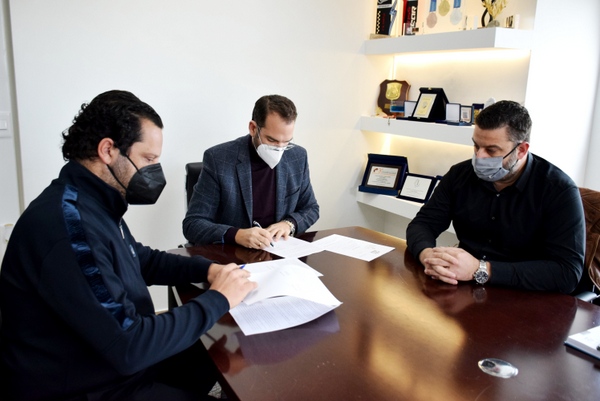 Σύγχρονη και καλαίσθητη πρόσβαση αποκτάει η Τουρλίδα