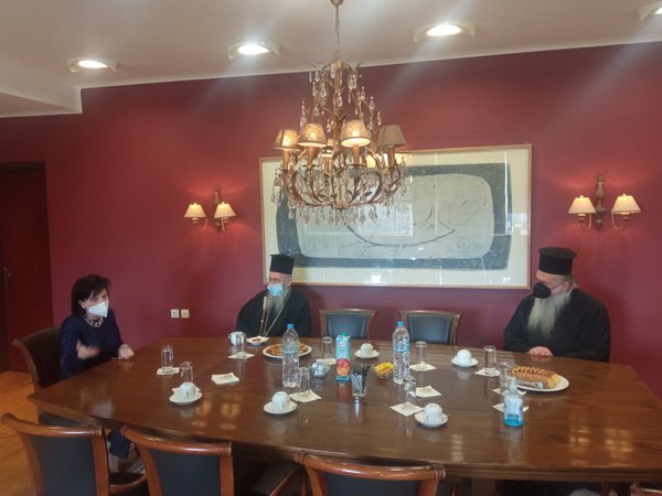 Συνάντηση της Αντιπεριφερειάρχη Π.Ε. Αιτωλοακαρνανίας, Μ. Σαλμά με τον Μητροπολίτη Ναυπάκτου και Αγ. Βλασίου, κ. Ιερόθεο