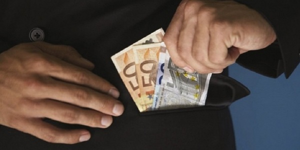 Θύμα απάτης ηλικιωμένο ζευγάρι στην περιοχή της Αμφιλοχίας – 40χρονος του απέσπασε 125.000 ευρώ