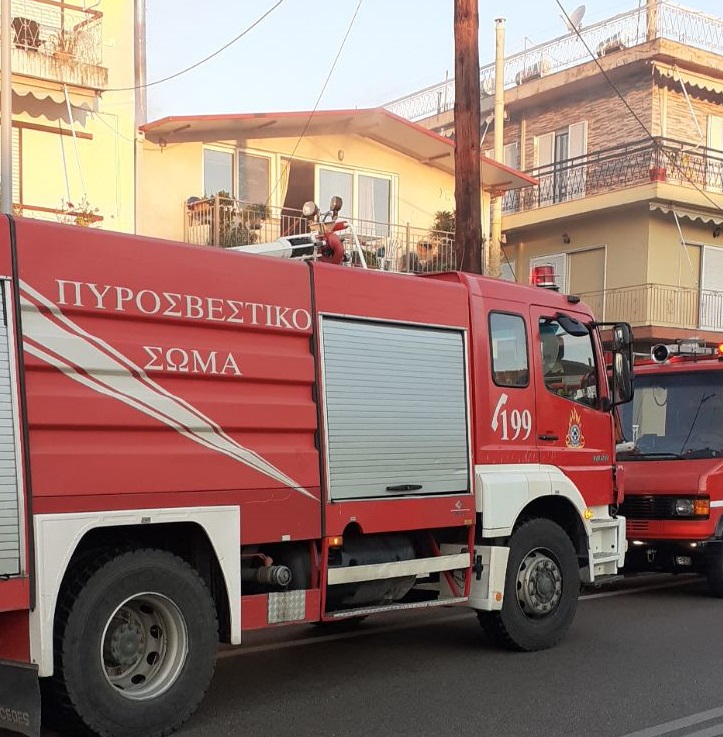 Αγρίνιο: Κινητοποίηση της Πυροσβεστικής για φωτιά σε μονοκατοικία με το “καλημέρα”