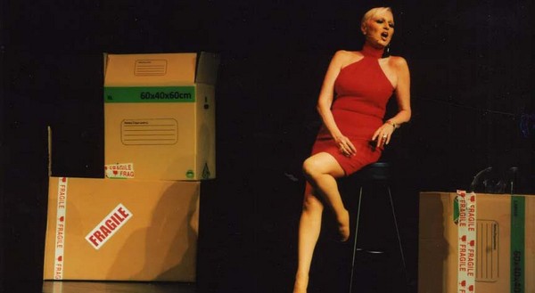 «Fragile», με την ΕΥΗ ΚΑΡΑΓΙΑΝΝΗ στο ΔΗΠΕΘΕ Αγρινίου