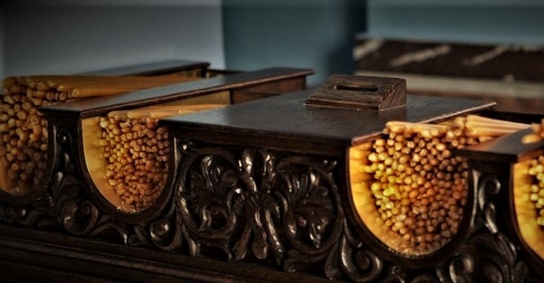 Συνελήφθη κλέφτης που “σήκωνε” παγκάρια εκκλησιών