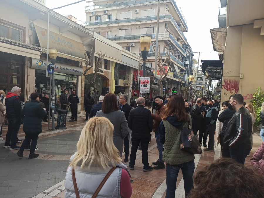 Δυναμικό παρών εμπόρων και εργαζομένων στην απεργία