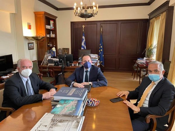 Καθοριστική η συνάντηση Λύρου-Πέτσα για την  οριστική  λύση της διαχείρισης των σκουπιδιών