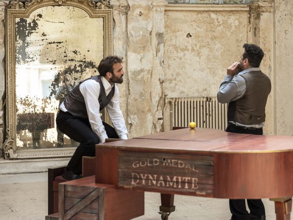 Lemon: H απίστευτη ιστορία του πιανίστα 1900 στo Αγρίνιο!