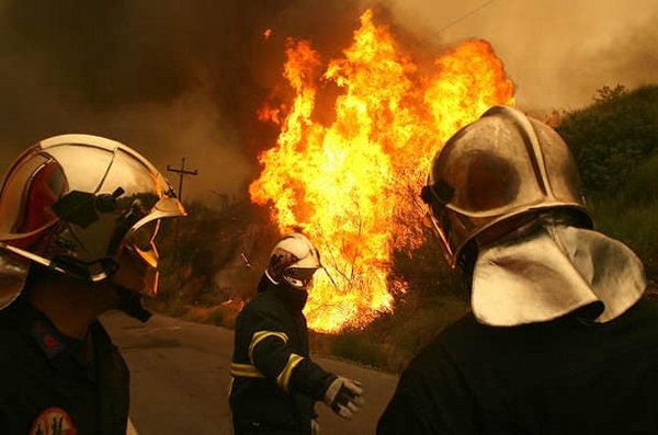 Ο Αντώνης Κούκουζας στον “Δυτικά Fm”: Το «κουπί» θα το τραβήξουν και φέτος οι Έλληνες πυροσβέστες (ηχητικό)