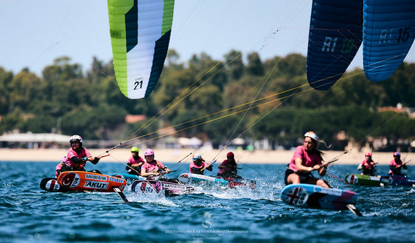 Αναμένεται να κατακλείσουν τη Ναύπακτο οι αποστολές  για το Lepanto Formula Kite European Championship
