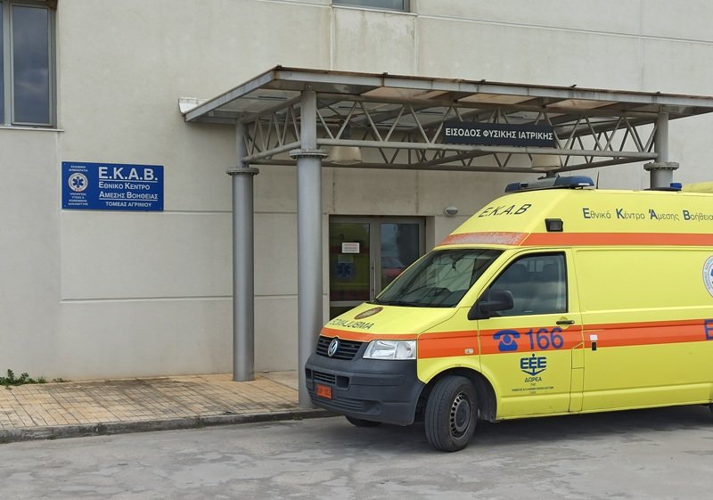 Π. Ζάχος ΕΚΑΒ: εάν δεν είναι λειτουργικά, κανένα ασθενοφόρο να μην βγει σε υπηρεσία