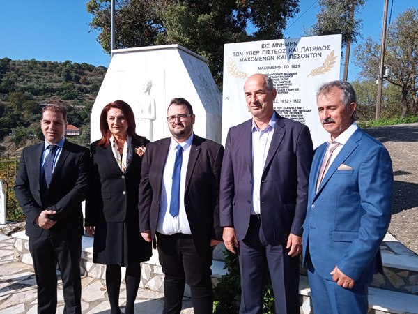 Με εκκλησιαστική λαμπρότητα τελέστηκανοι εκδηλώσεις προς τιμή των  Αγίων Παμμεγίστων Ταξιαρχών στη Σαργιάδα.