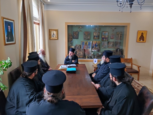 Δημιουργία Ιδρύματος Ενίσχυσης και Επιμόρφωσης Εφημεριακού Κλήρου