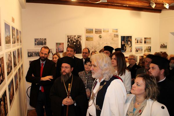 Εγκαινιάστηκε η έκθεση φωτογραφίας για την Ίμβρο στην Πινακοθήκη Μάργαρη στην Αμφιλοχία