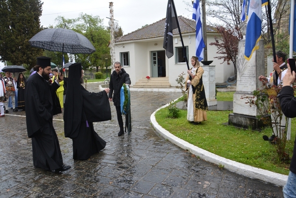Τιμήθηκε ο αρχηγός της Φρουράς των Εξοδικών Αθανάσιος Ραζη-Κότσικας
