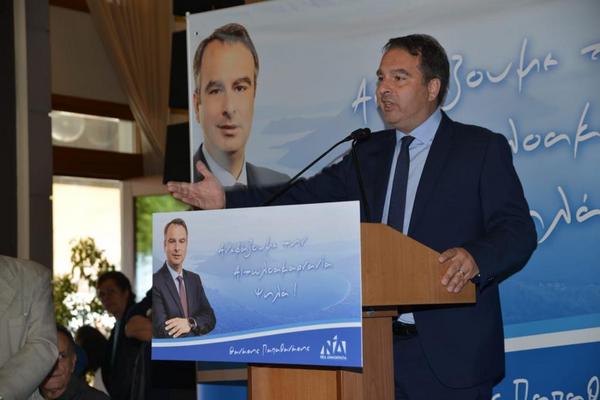 Ισχυρή εντολή στον Θανάση Παπαθανάση στην εντυπωσιακή συγκέντρωση στη Ναύπακτο με πάνω από 2.000 άτομα