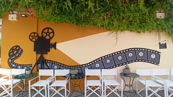 Το Εικαστικό Εργαστήρι του Δήμου Αγρινίου  έδωσε χρώμα στο «Ελληνίς» !