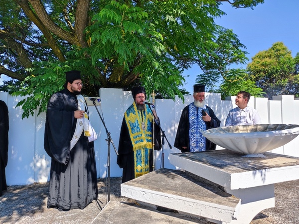 Αρχιερατικό Μνημόσυνο στα Καλύβια για τους 59 Έλληνες Πατριώτες που εκτελέσθηκαν από τους Γερμανούς