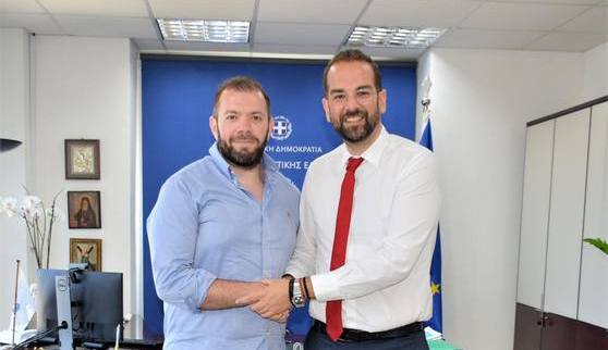 Ο Βασίλης Βλάχος υποψήφιος με τον Νεκτάριο Φαρμάκη για την Π.Δ.Ε.